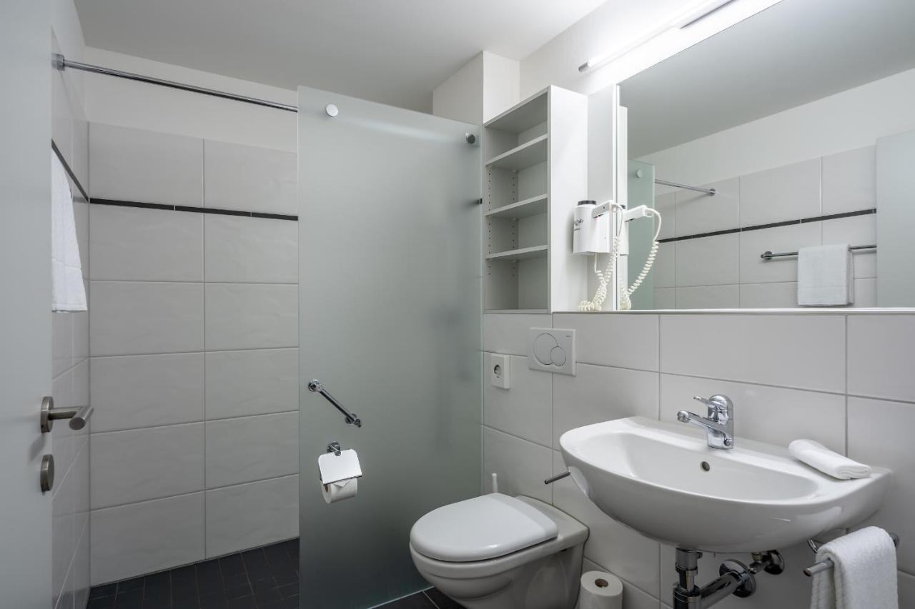 Hotel Artos Интерлакен Экстерьер фото